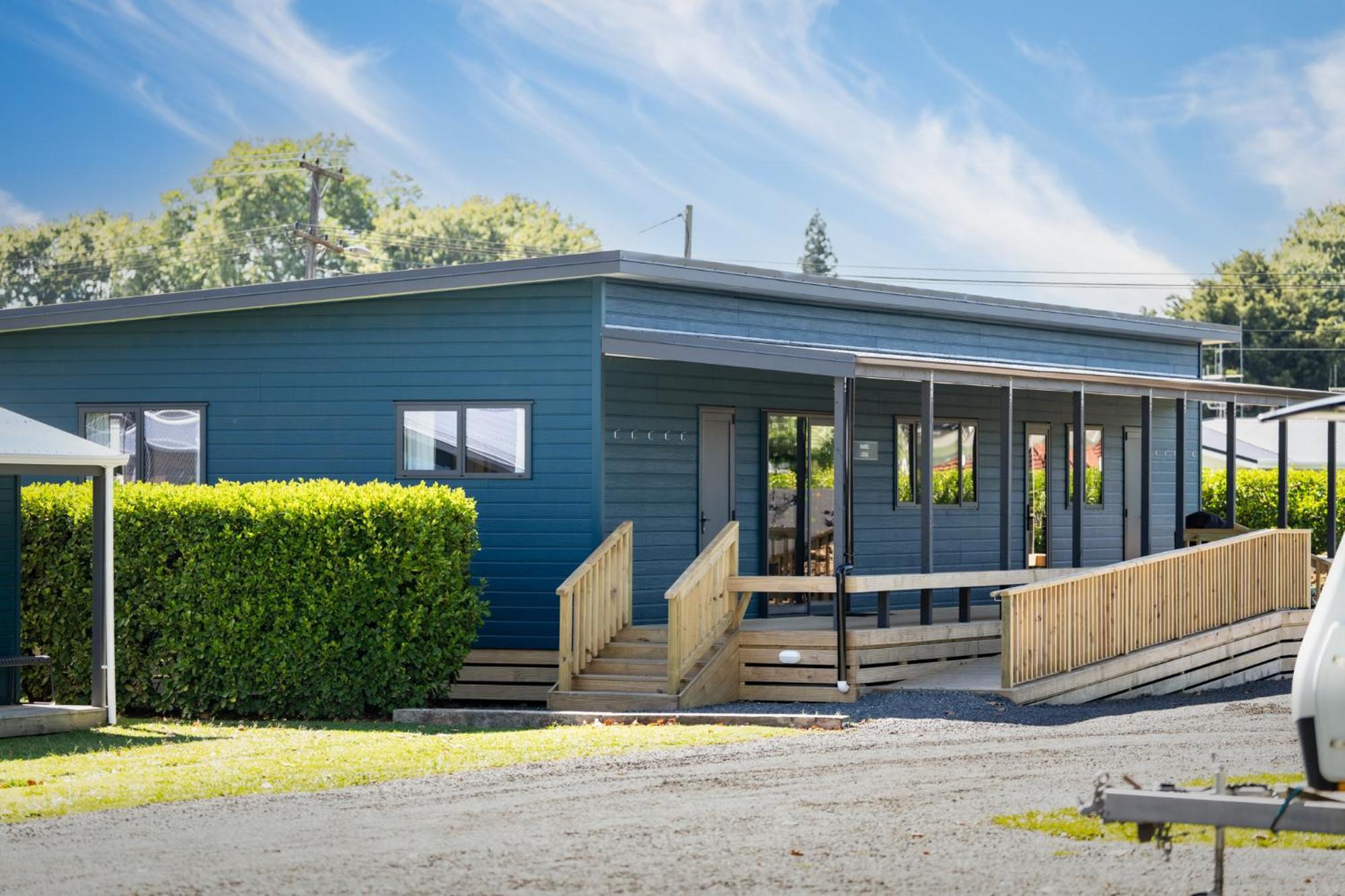 Cambridge Top 10 Holiday Park Екстериор снимка